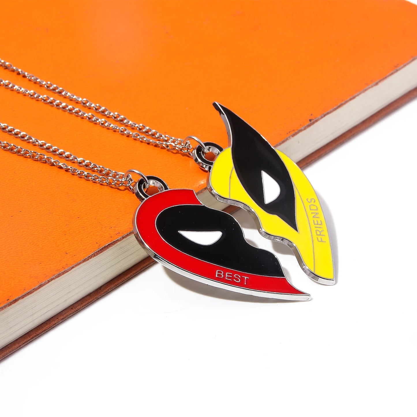 Deadpool and Wolverine Best Friends Necklace Set Split Heart Matching Pendant Necklace